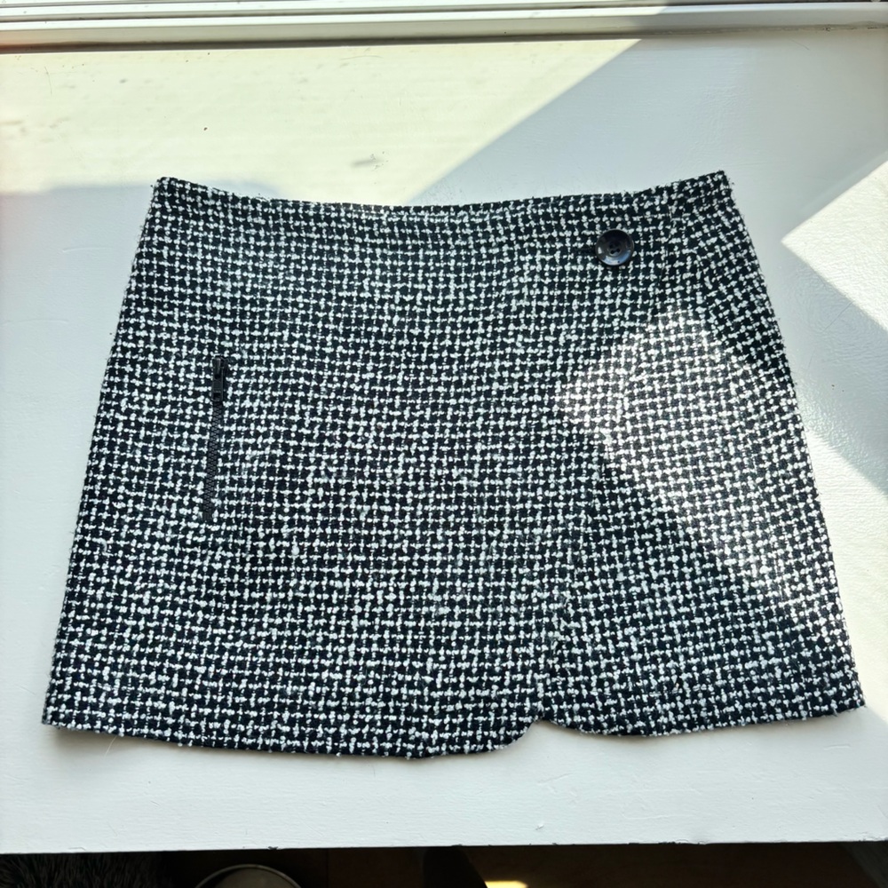 Arden B Black & White Tweed Faux Wrap Mini Skirt